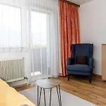 度假屋全景酒店 公寓 *