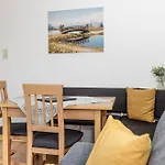 度假屋全景酒店 *